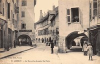 La Rue et les Arcades Ste-Claire