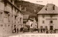 Abriès - Place du Glacis, Départ du Courrier