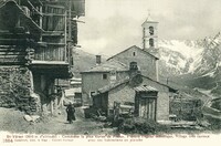 St-Véran (2010 m d'altitude) Commune la plus élevée de France à droite l'Église