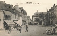 Bagnères-de-Bigorre - La Rue de Tarbes