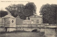 Douves et Pont-Entrée du Château