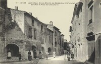 Les arceaux -Ancien Marché des Bénédictins -XIVe siècle -Et la Rue et Place de la Boucherie