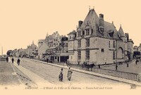 L'Hôtel de Ville et le Château