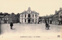 Le Théâtre