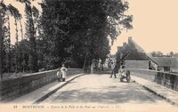 Entrée de la Ville et du Pont sur L'Indrois