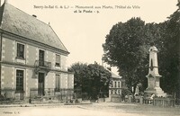 Monument aux Morts - L'Hôtel de Ville - La Poste