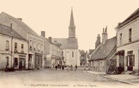 Villeperdue - La Place et l'Église