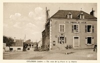 Un Coin de la Place et la Mairie