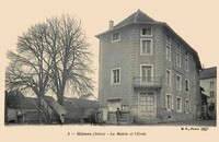 Hières-sur-Amby - La Mairie et l'École
