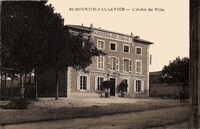 Saint-Quentin-Fallavier - L'Hôtel de Ville 