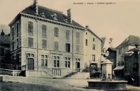 Theys - L'Hôtel de Ville 