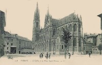 l'Eglise et la Place Saint-Bruno