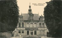 L'Hôtel de Ville 