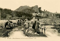 ALES - Blanchisseuses sur les Bords du Gardon