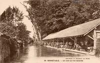 BONNÉTABLE - Un Coin où l'on Bavarde - Lavandières