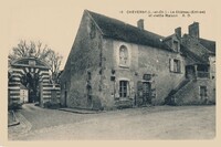Cheverny - Le Château -Entrée - et vieille Maison