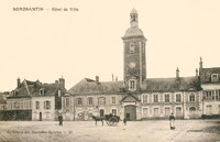 L'Hôtel de Ville 