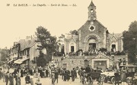 La Chapelle - Sortie de Messe