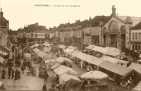 Courtenay - La Place du Marché