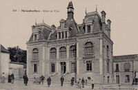 L'Hôtel de Ville 