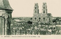 Orléans - Vue sur la Cathédrale prise de la Tour du Musée