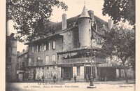 Maison de Gironde - Place Cavialle