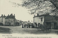 Champtocé-sur-Loire - La Place du Château et la route de St-Laurent-des-Autels