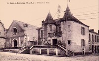 L'Hôtel de Ville 