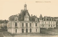 L'Hôtel de Ville 