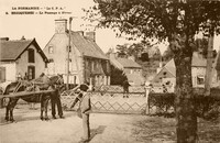 Bricquebec-en-Cotentin - Le Passage à Niveau