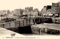 Le Pont Tournant et le Quai Alexandre 3