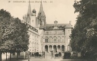 L'Hôtel de Ville 