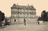 L'Hôtel de Ville 