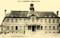 L'Hôtel de Ville 