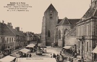 Le Marché -L'Eglise et L'Hôtel de Ville