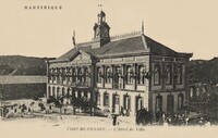 L'Hôtel de Ville 