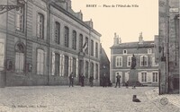 La Place de L'Hôtel de Ville