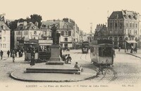 La Place du Morbihan et la Statue de Jules Simon