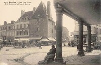 Les Trois Piliers de la Maison de la Place du Martray