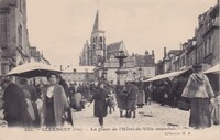 La Place de L'Hôtel de Ville - Jour de Marché