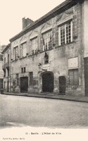 L'Hôtel de Ville 