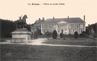 Mairie et Jardin Public