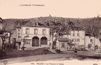 La Place et la Mairie