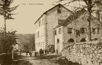 Lys - La Mairie et l'Écoles