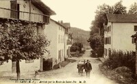 Arrivée par la Route de Saint-Pée