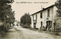 Décines-Charpieu - Rue de la Fraternité 