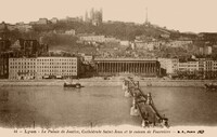 Le Palais de Justice, Cathédrale Saint-Jean et le coteau de Fourvière