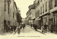 La Rue Saint-Pierre-de-Vaise