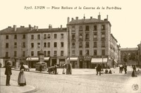 Lyon 3ème  Arrondissement - Place Boileau et la Caserne de la Part-Dieu