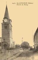 Entrée du Bourg. L'Église